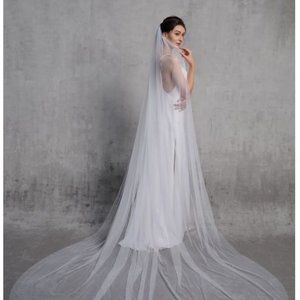 One-tier Cut Edge Cathedral Bridal Veils With Faux Pearl